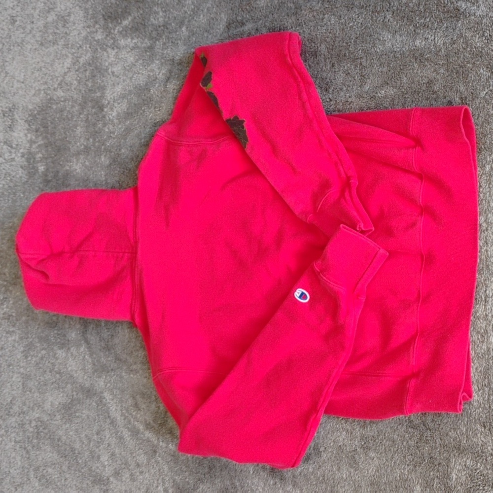 Champion Reverse Weave Roses Hoodie - Picture 8 of 8